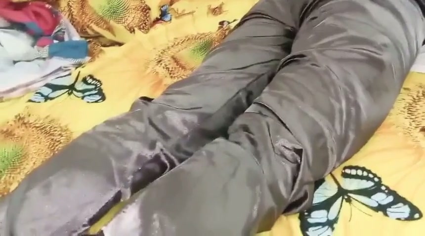 Tergoda Baju Piyama Pacar Langsung Gas Dikosan.mp4