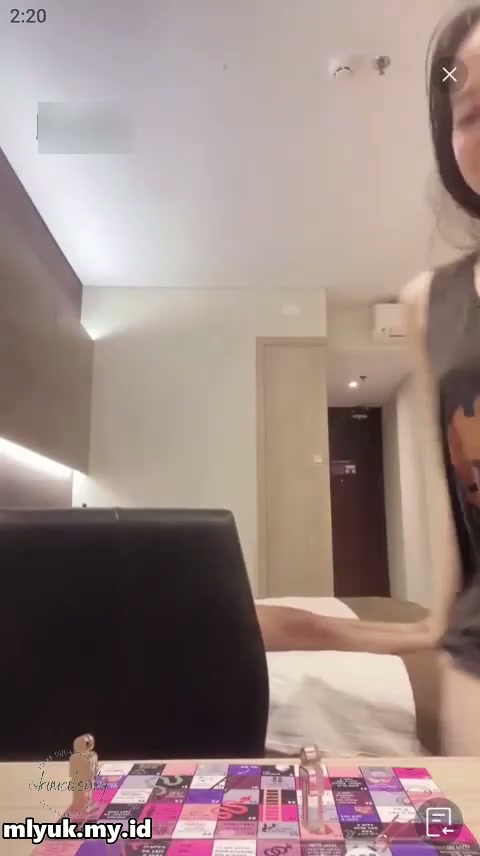 Liburan Senang-Senang Sama Sugar Daddy - Kimcilonly.mp4