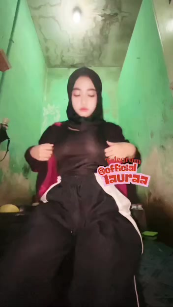 Hijab_Laura.mp4