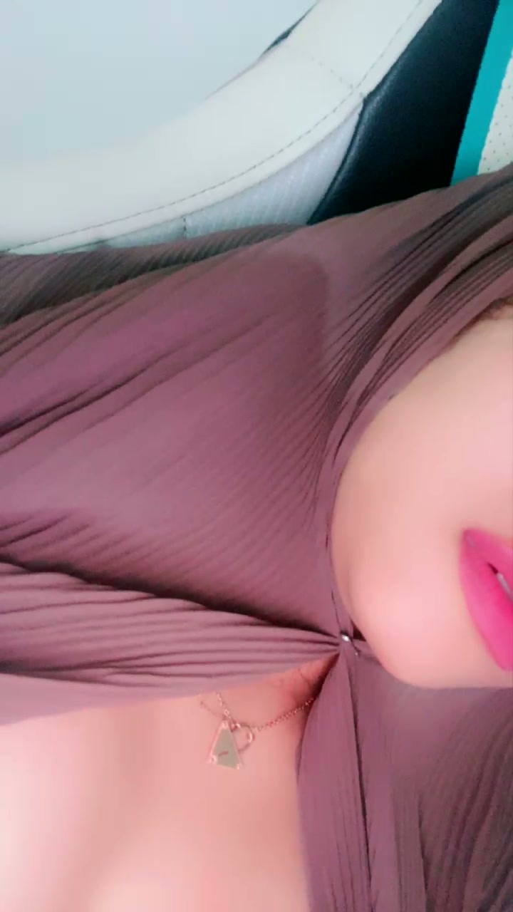 Ukhti Binal Miss Pinkiss Ngocok Memek Temenin Kamu Crot
