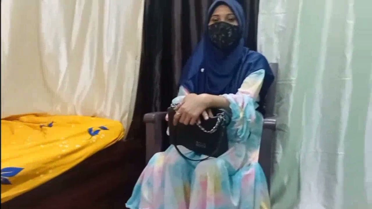hijab gk bisa bayar hutang, jadi bayar pake mmk.mp4