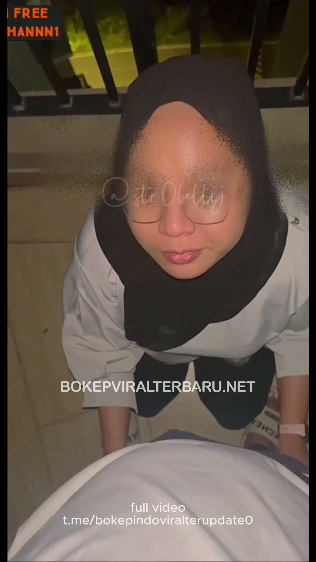 Hijab Binor Selingkuh main di balkon hotel