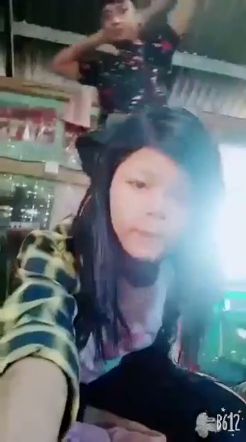 Pacaran di warung remes punya ayank.mp4