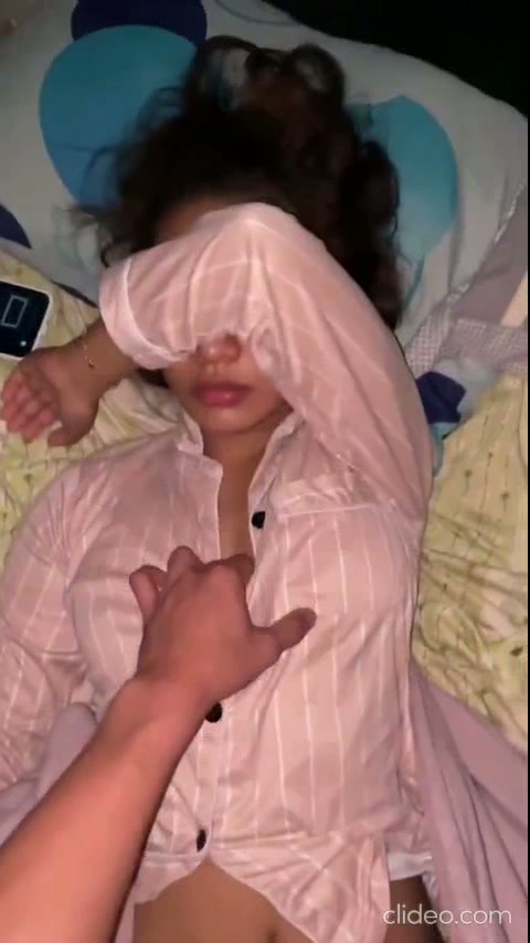 Ayang masih cupu + malu malu tapi cwoknya maksain mulu