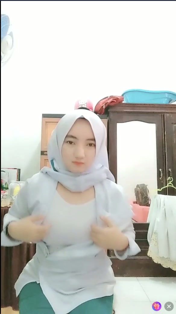 perawat cantik