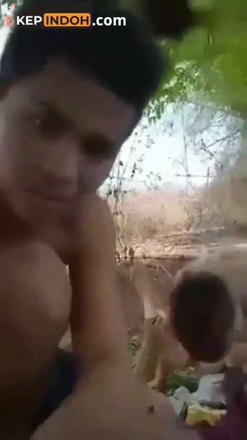 Bocah Nyoba 3Some Di Kebon
