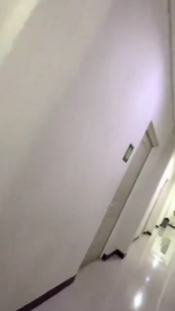 Nego lonte michat lagi ada tamu diganti temenya malah dapet 2 ga tuh - PoopHD.mp4