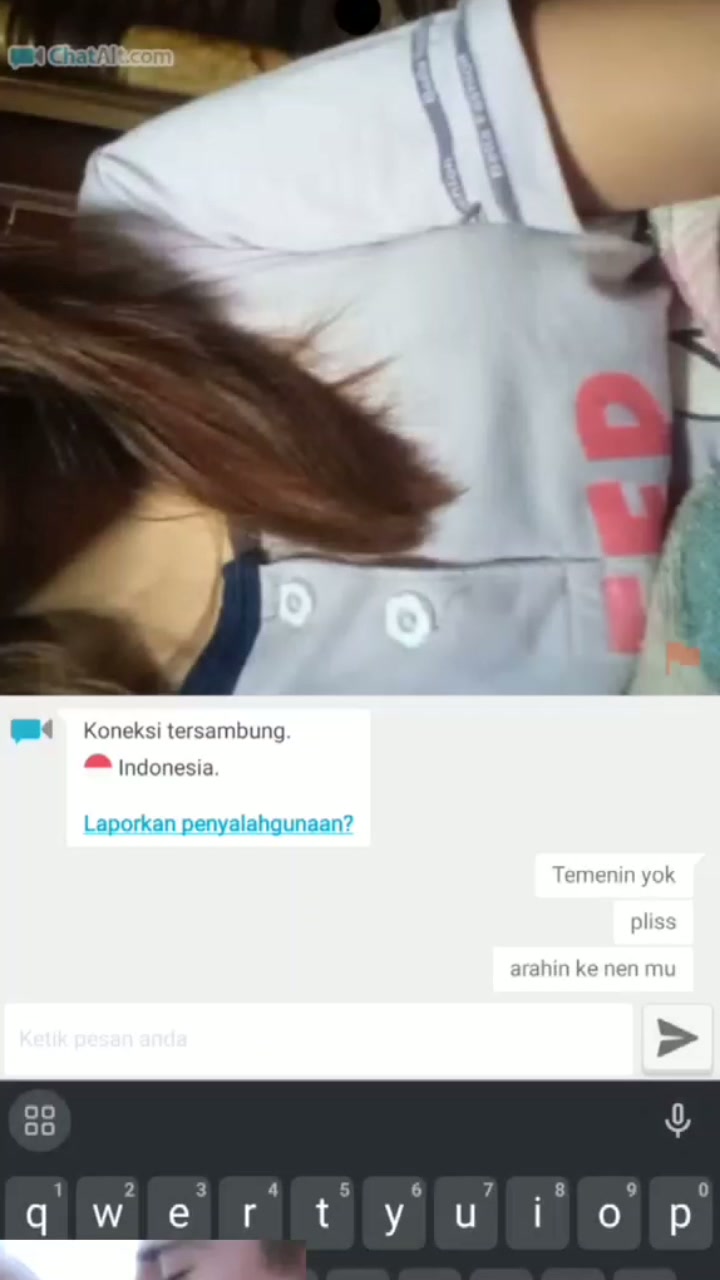 Cewek nenen mulus