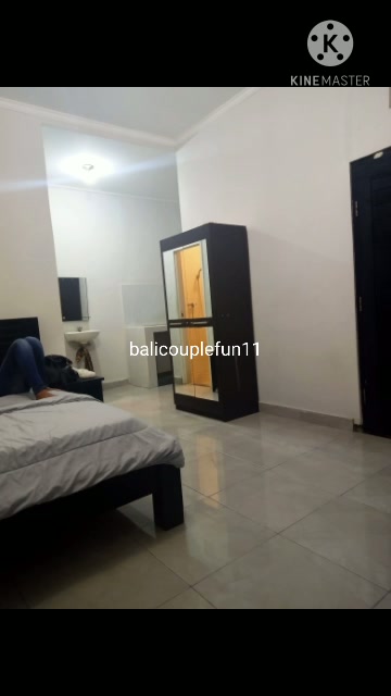 Demi bayar hutang rela istri dipakai