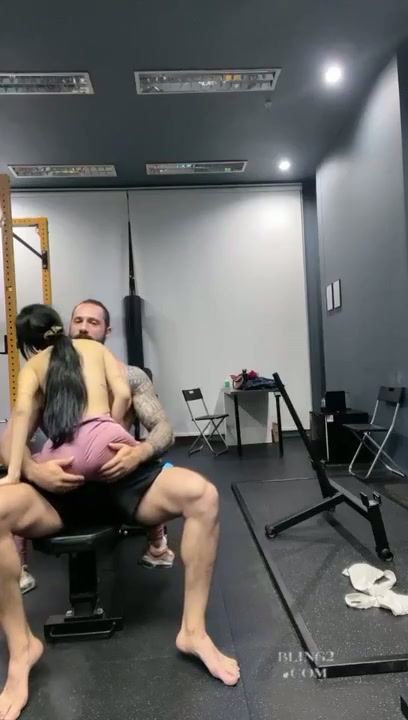 OPPYLANY LATIAN NGEGYM SAMBIL ELASTISIN MEKWWQ AMA BATANG ABANG BULEK P.2