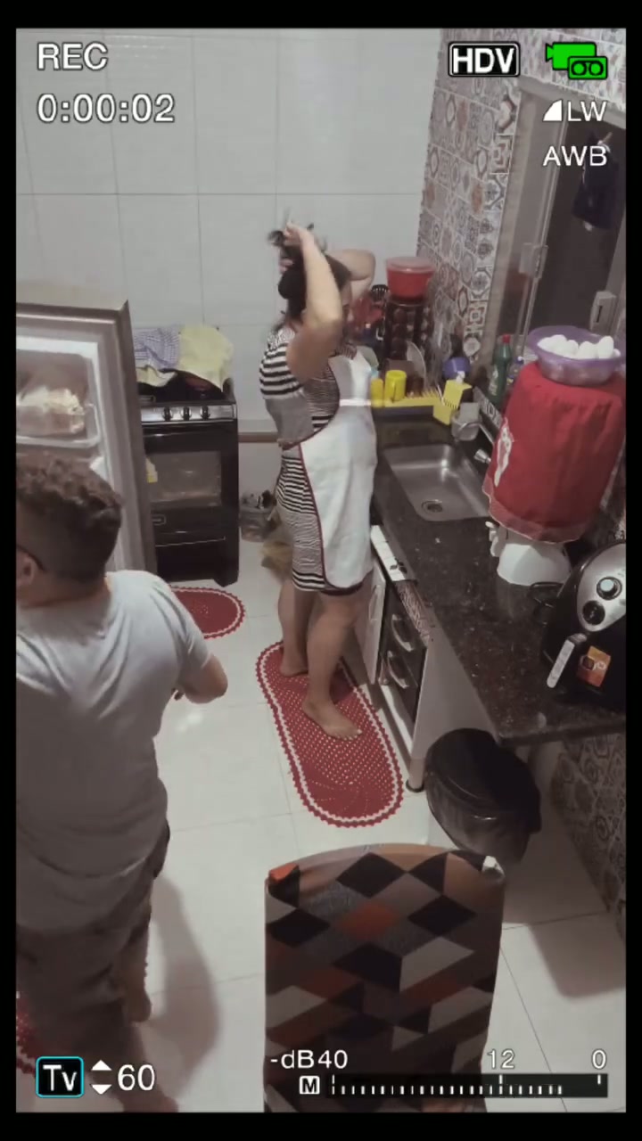 selingkuh dengan pembantu