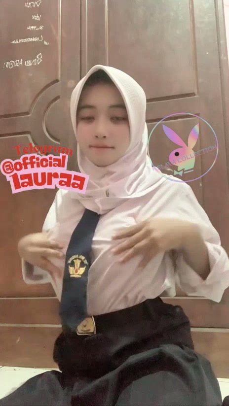 Gadis sekolah jago mendesah.mp4