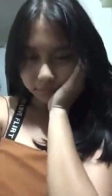 Gak tahan colmek dikamar mandi.mp4