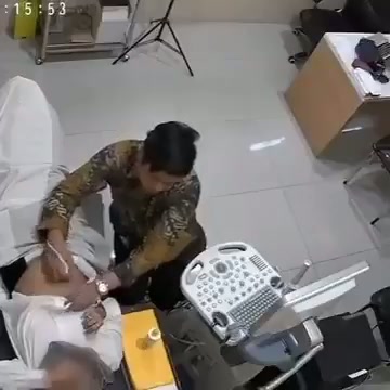 Dokter melecehkan pasien VIRALL.mp4