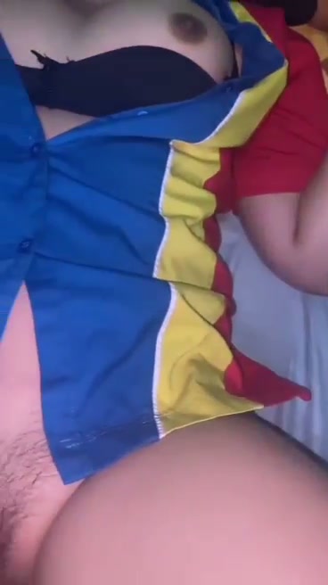 Bokep Indo Karyawan Indomaret Ngasih Jatah Pacar.mp4