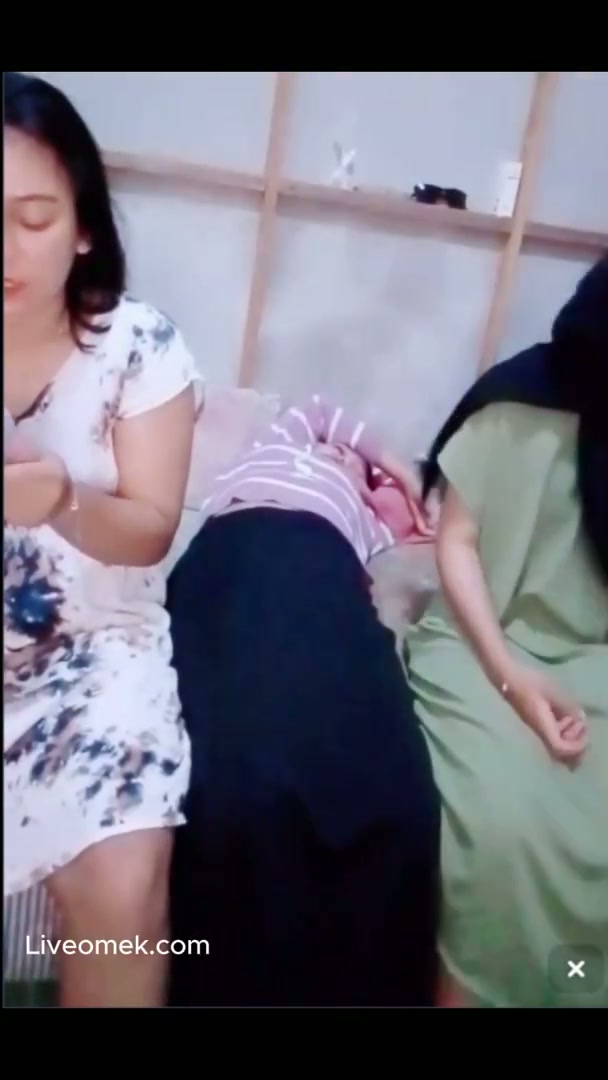 Sperma Manis Show Ngewe Host Imut Crot Dalam - LiveOmek.mp4