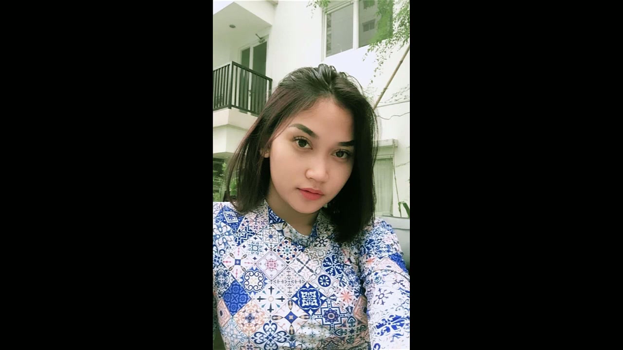 Devina Viral